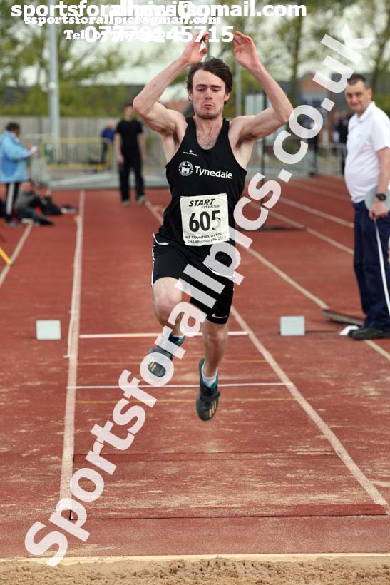 Mens under-20s triple jump, 2019 North Eastern Track and Field Champs., Middlesbrough. Photo:  David T. Hewitson/Sports for All Pics